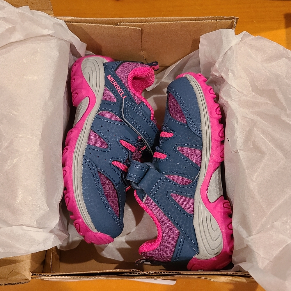 Merrell Toddler Girls Outback Low 2 Hiking Shoes Size 5M New In Box - Picture 2 of 5